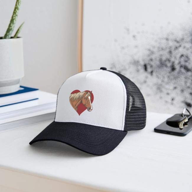 La t�te du Cheval A�nos et un coeur rouge
