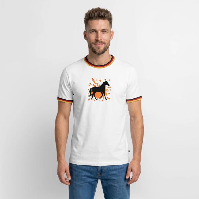 La silhouette du Cheval Akhal T�k� et une tache