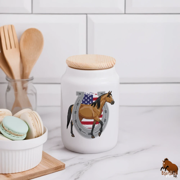 Le Cheval Abstang sur une bo�te � biscuit