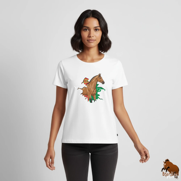 Le Cheval Akhal T�k� sur un t-shirt