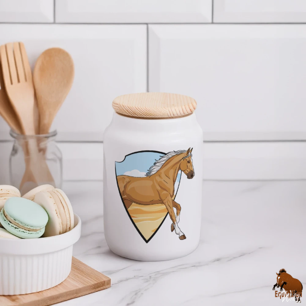 Le Cheval Demi Selle Am�ricain sur une bo�te � biscuit