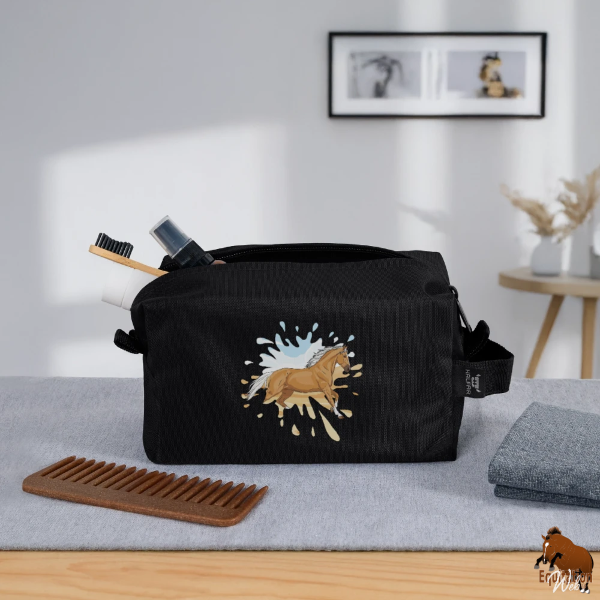 Le Cheval Demi Selle Am�ricain sur une trousse