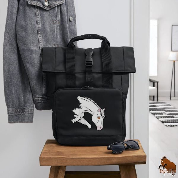 Le Cheval Abbayan sur un sac � dos