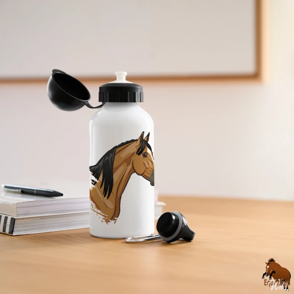 Le Cheval Abstang sur une gourde