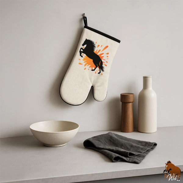 Le Cheval Abou'Ourquob sur un gant de cuisine