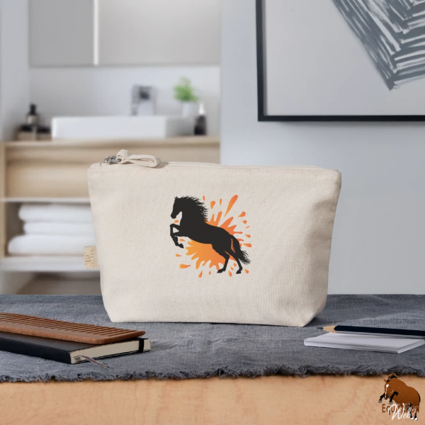 Le Cheval Abou'Ourquob sur une trousse