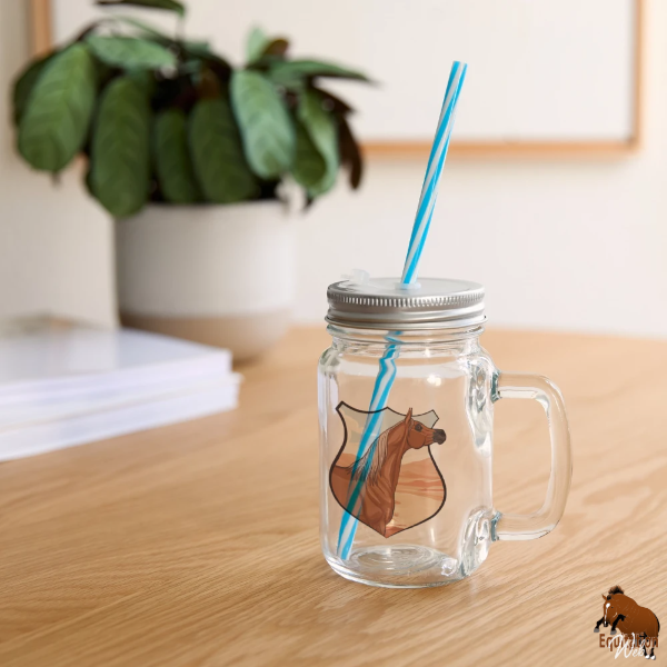 Le Cheval Arabe sur un bocal � boisson