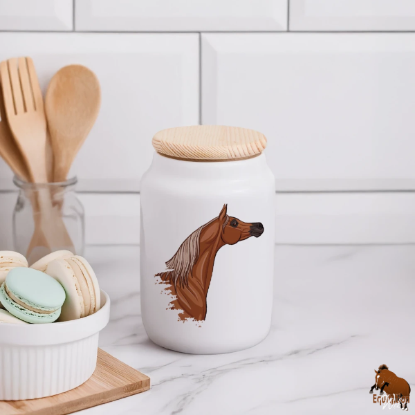 Le Cheval Arabe sur une bo�te � biscuit
