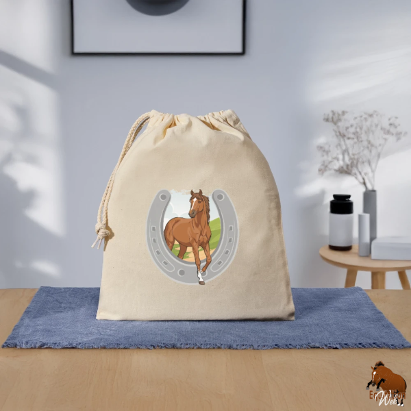 Le Cheval Dobrogeana sur un sac cadeau
