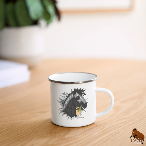 Les Chevaux de guerre sur une tasse