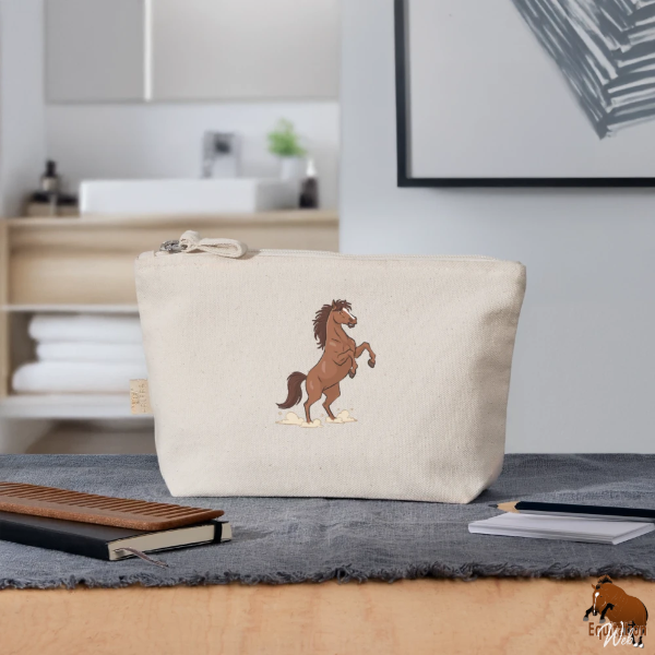 Le Cheval Assateague sur une trousse