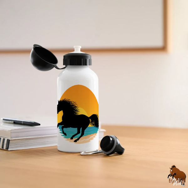 Le Cheval Pure Race Espagnole sur une gourde